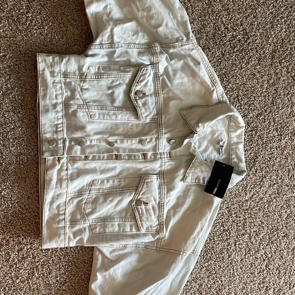 Don't Back Out Denim Jacket - Acid Wash Blue NWT - Picture 6 of 7